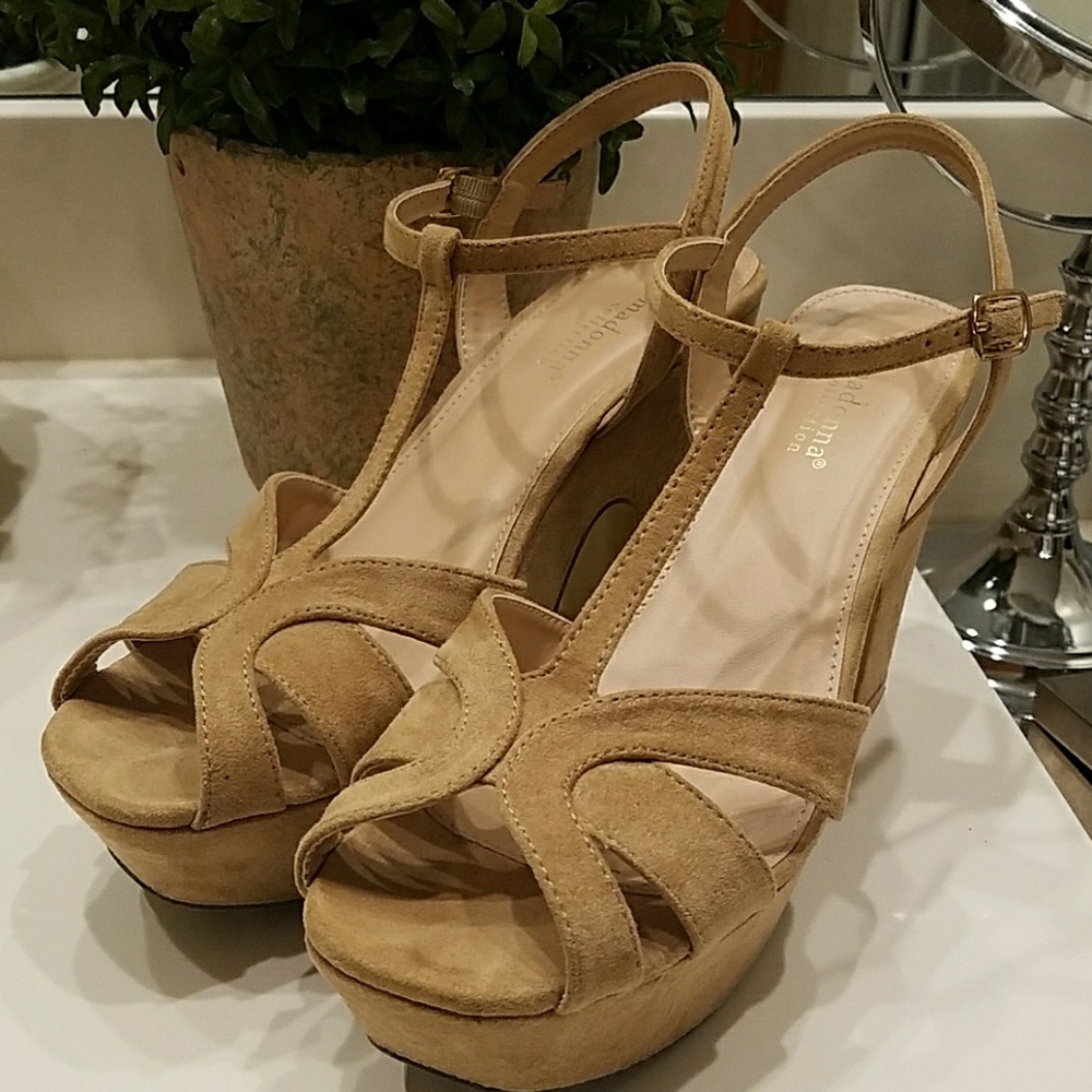 Italian sandals...super comfy...